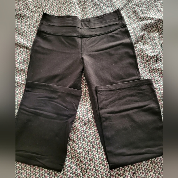 Lululemon astro yoga pants, bootcut. Size 12. - Picture 12 of 12